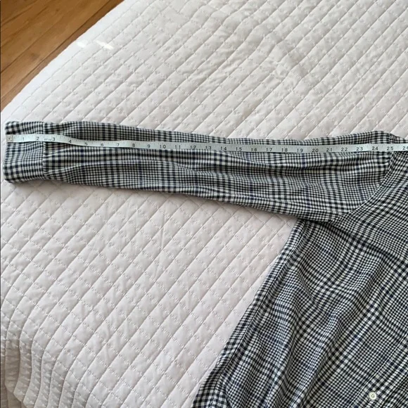 Buck Mason Black and White Houndstooth Button Down, Small - Picture 6 of 9